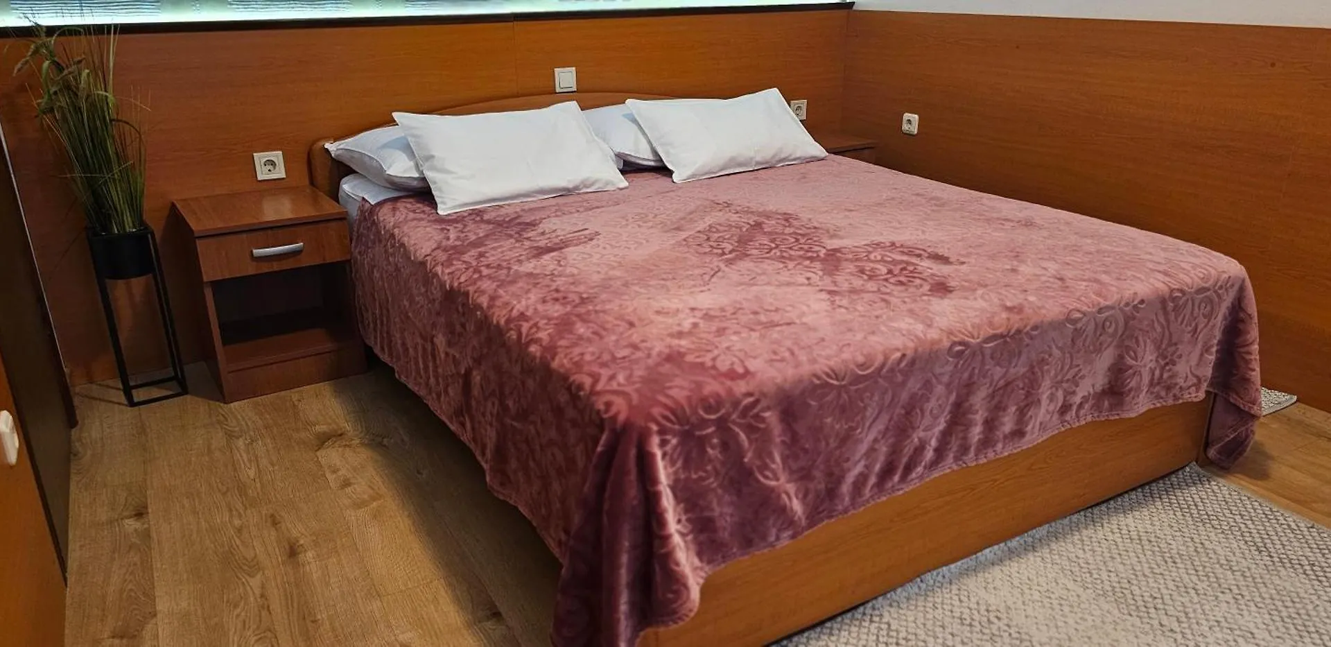 Sobe/Rooms Riva Zadar 3*,  Croatia