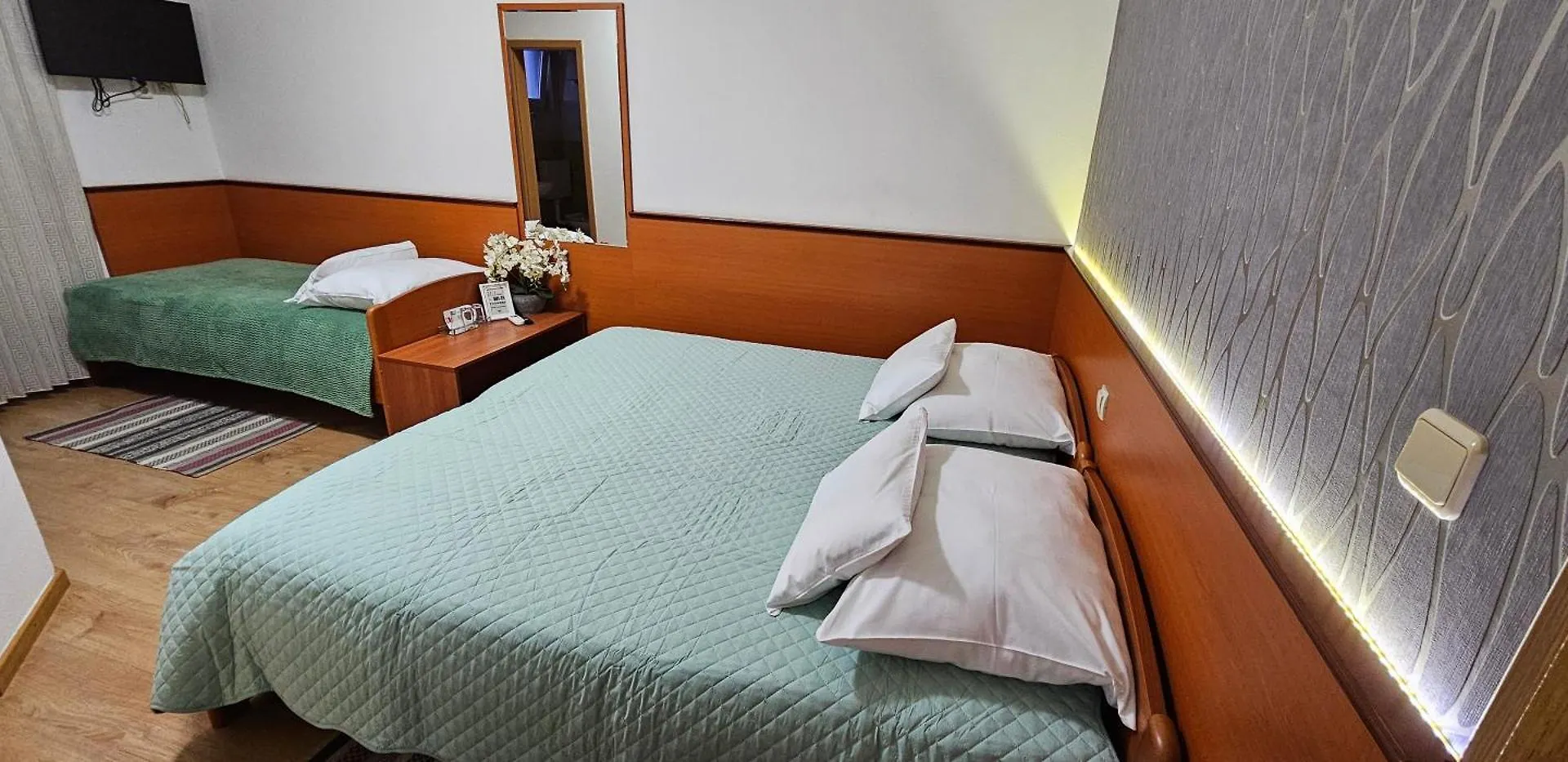 Sobe/Rooms Riva Zadar 3*,  Croatia