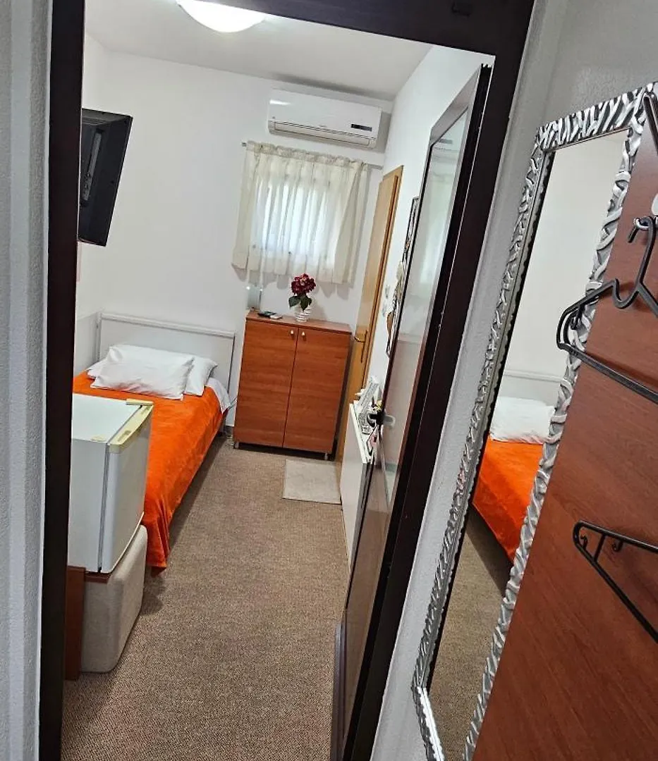 Sobe/Rooms Riva Zadar Croatia