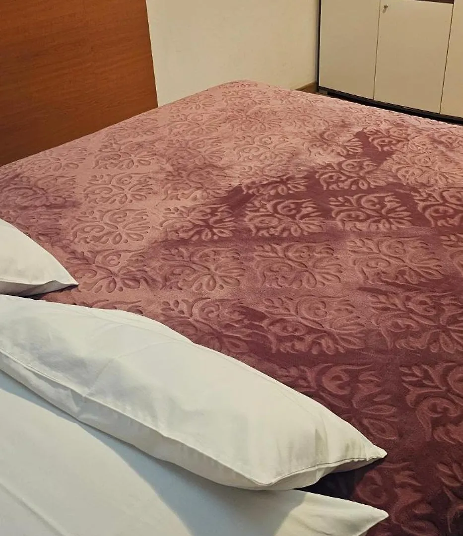 Sobe/Rooms Riva Zadar 3*,  Croatia